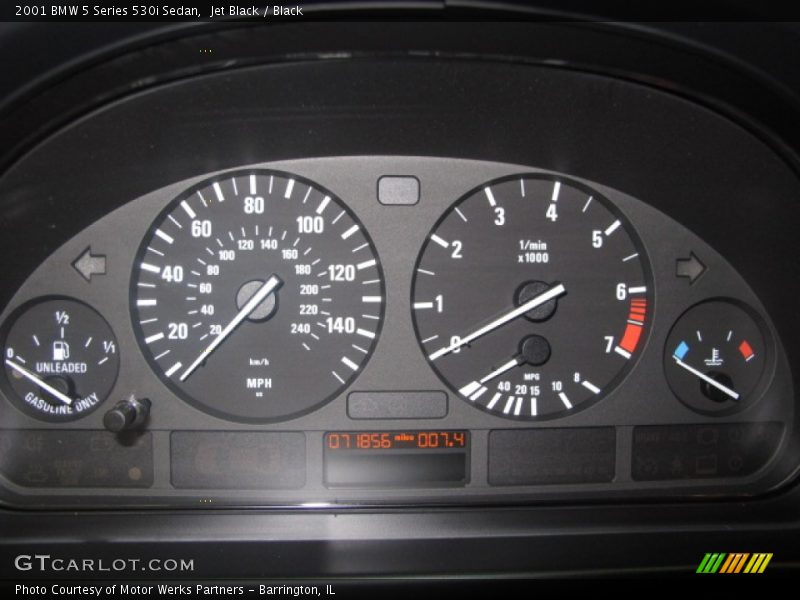  2001 5 Series 530i Sedan 530i Sedan Gauges
