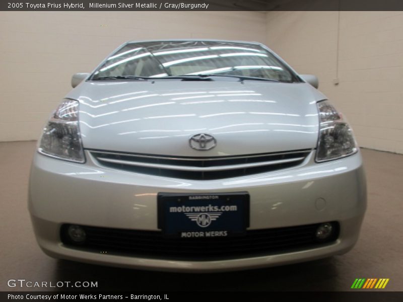 Millenium Silver Metallic / Gray/Burgundy 2005 Toyota Prius Hybrid