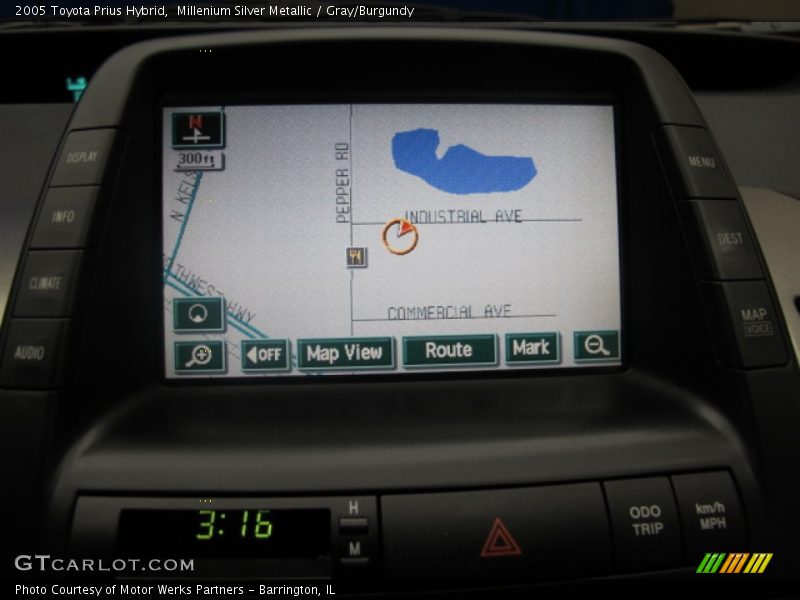 Millenium Silver Metallic / Gray/Burgundy 2005 Toyota Prius Hybrid