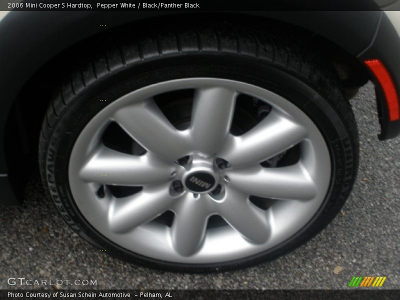 Pepper White / Black/Panther Black 2006 Mini Cooper S Hardtop