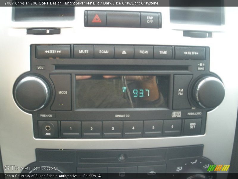 Audio System of 2007 300 C SRT Design