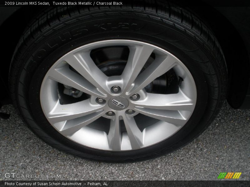 Tuxedo Black Metallic / Charcoal Black 2009 Lincoln MKS Sedan