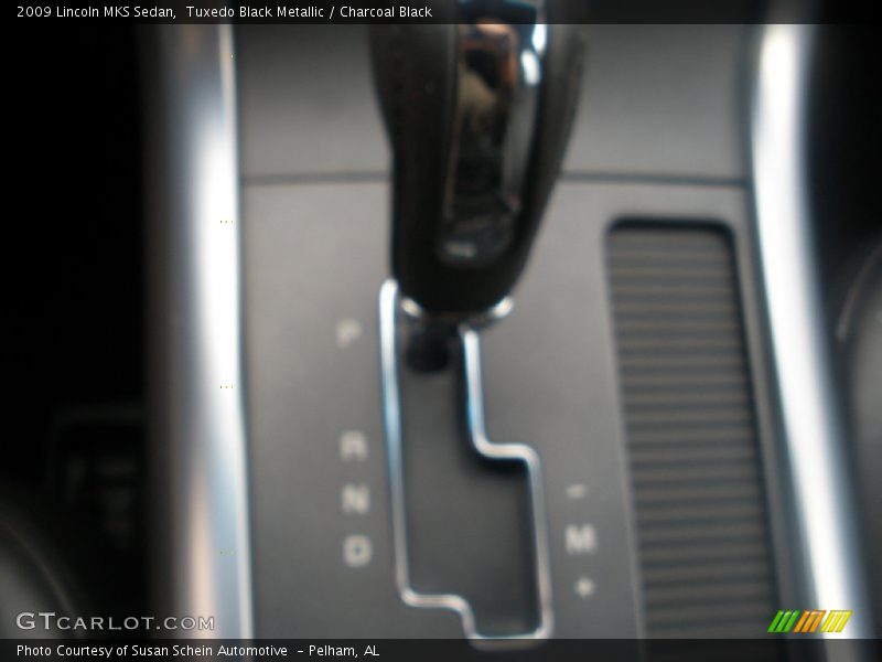 Tuxedo Black Metallic / Charcoal Black 2009 Lincoln MKS Sedan