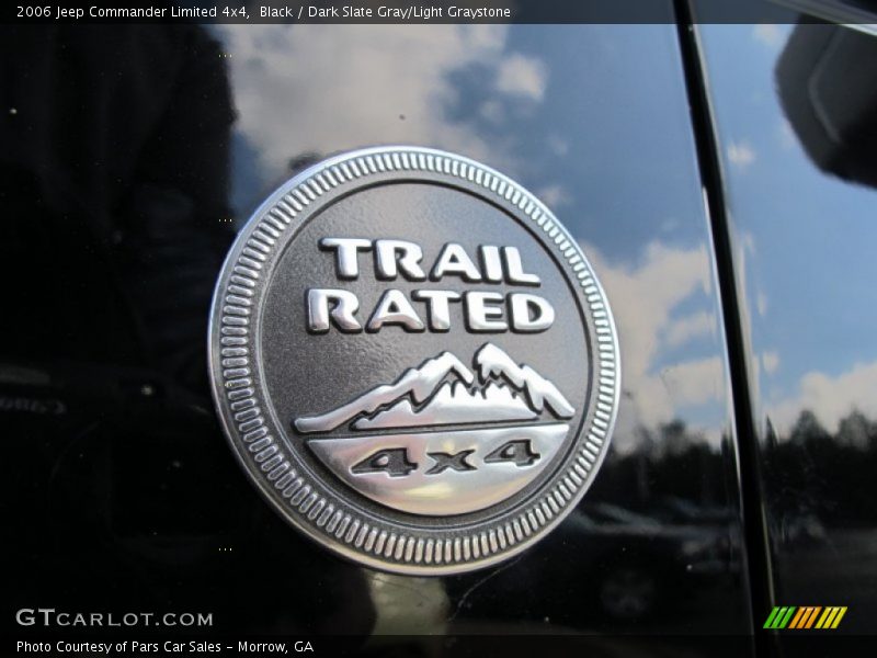 Black / Dark Slate Gray/Light Graystone 2006 Jeep Commander Limited 4x4