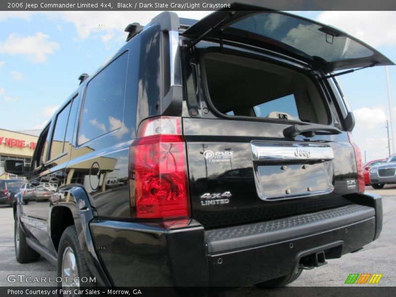 Black / Dark Slate Gray/Light Graystone 2006 Jeep Commander Limited 4x4