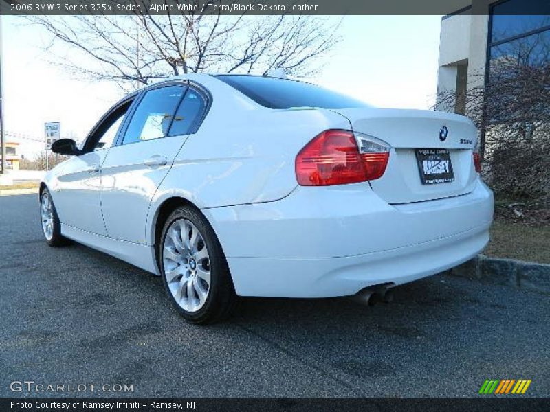 Alpine White / Terra/Black Dakota Leather 2006 BMW 3 Series 325xi Sedan