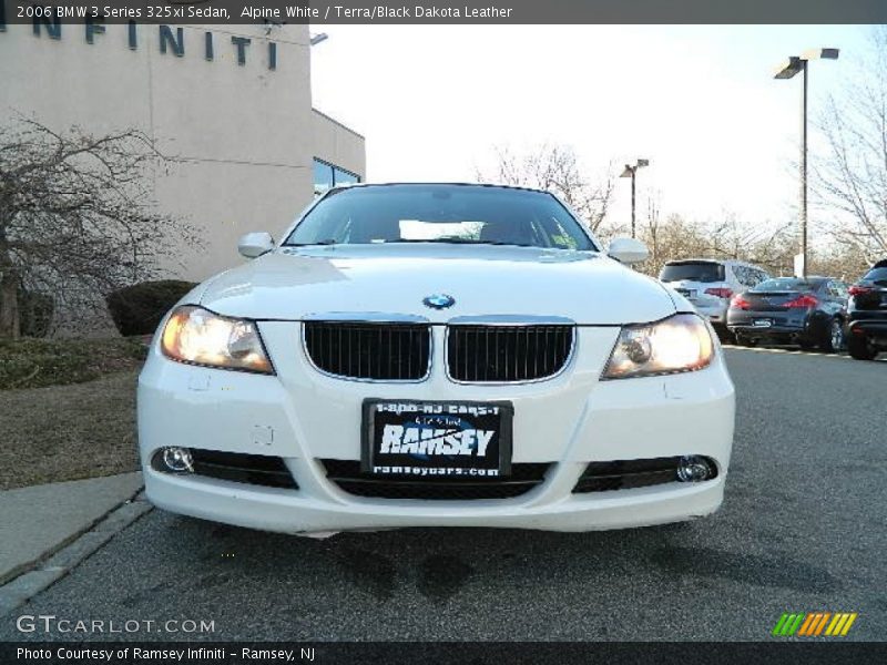 Alpine White / Terra/Black Dakota Leather 2006 BMW 3 Series 325xi Sedan