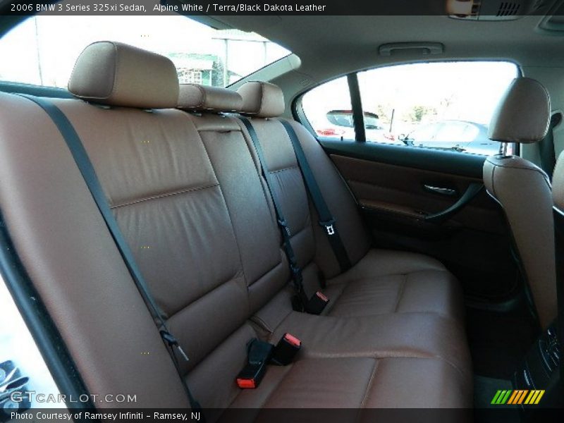 Alpine White / Terra/Black Dakota Leather 2006 BMW 3 Series 325xi Sedan