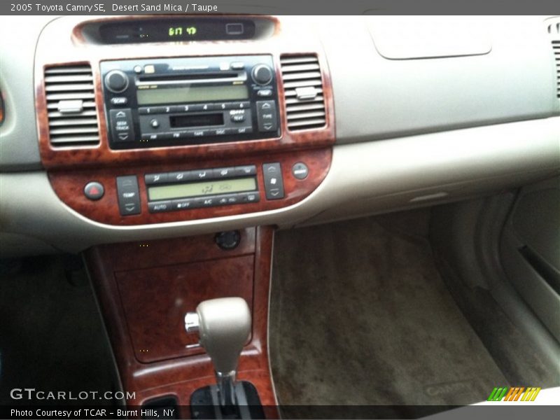 Desert Sand Mica / Taupe 2005 Toyota Camry SE