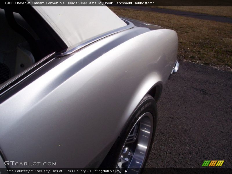Blade Silver Metallic / Pearl Parchment Houndstooth 1968 Chevrolet Camaro Convertible