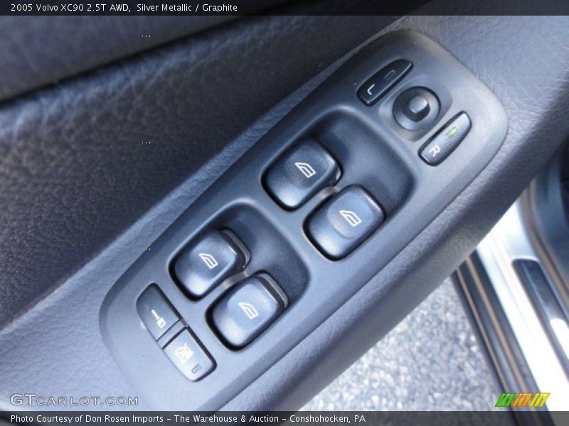 Silver Metallic / Graphite 2005 Volvo XC90 2.5T AWD
