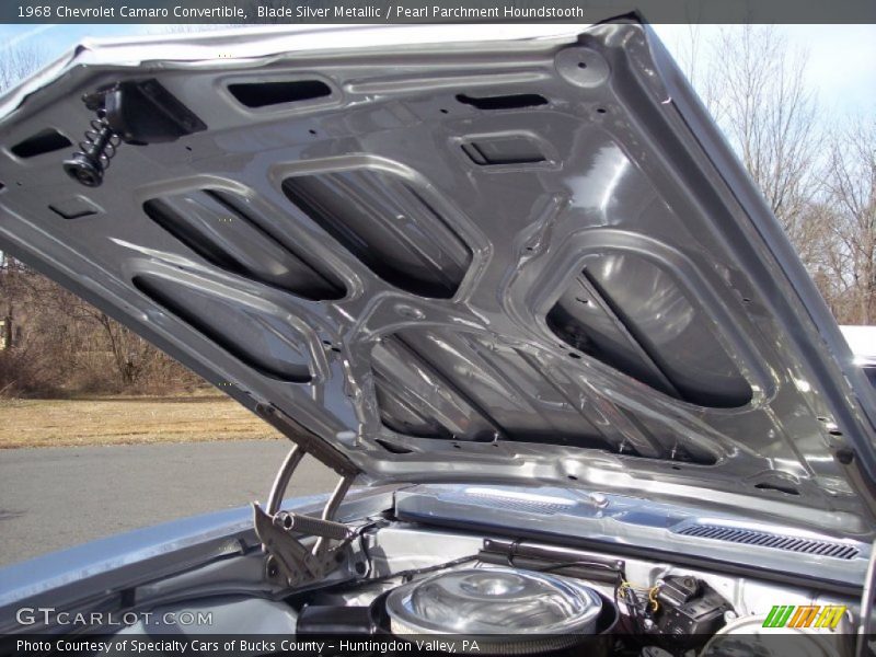 Blade Silver Metallic / Pearl Parchment Houndstooth 1968 Chevrolet Camaro Convertible
