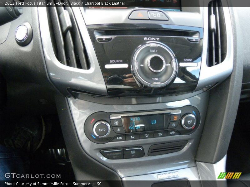 Black / Charcoal Black Leather 2012 Ford Focus Titanium 5-Door