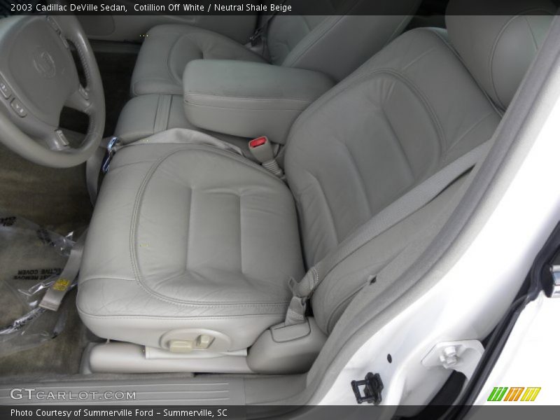 Cotillion Off White / Neutral Shale Beige 2003 Cadillac DeVille Sedan