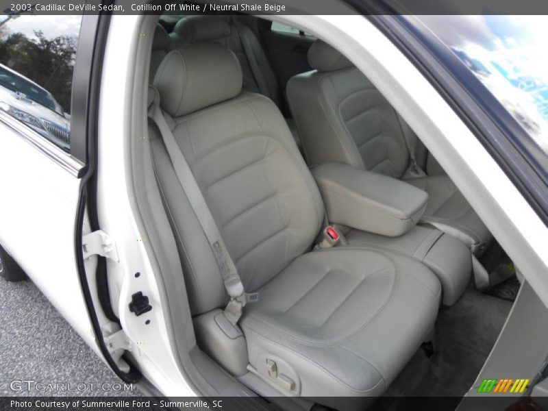 Cotillion Off White / Neutral Shale Beige 2003 Cadillac DeVille Sedan