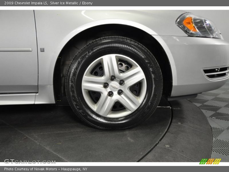 Silver Ice Metallic / Ebony 2009 Chevrolet Impala LS