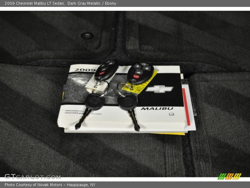 Dark Gray Metallic / Ebony 2009 Chevrolet Malibu LT Sedan