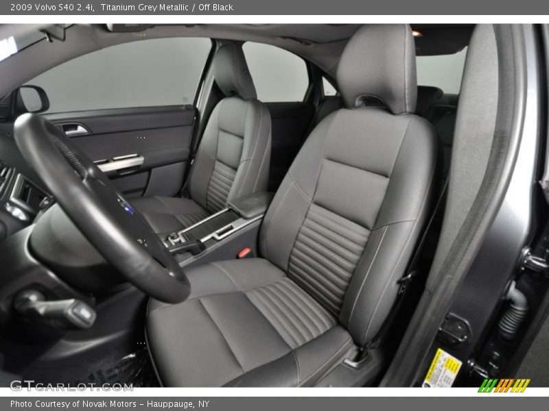 2009 S40 2.4i Off Black Interior