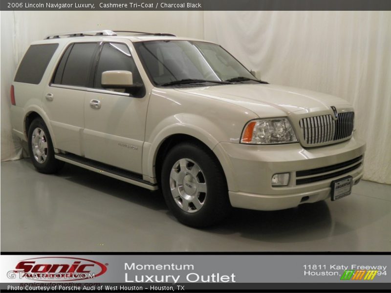 Cashmere Tri-Coat / Charcoal Black 2006 Lincoln Navigator Luxury
