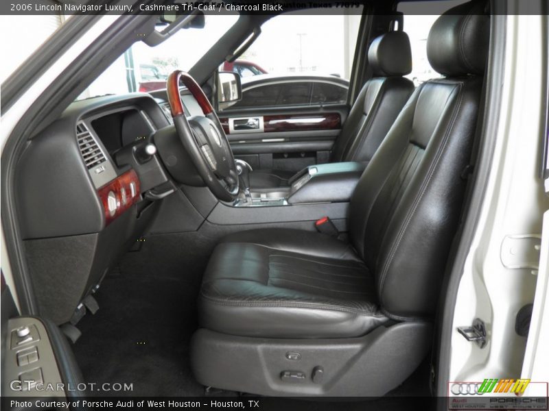 Cashmere Tri-Coat / Charcoal Black 2006 Lincoln Navigator Luxury