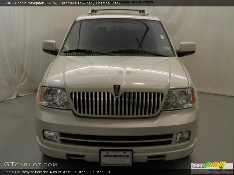 Cashmere Tri-Coat / Charcoal Black 2006 Lincoln Navigator Luxury