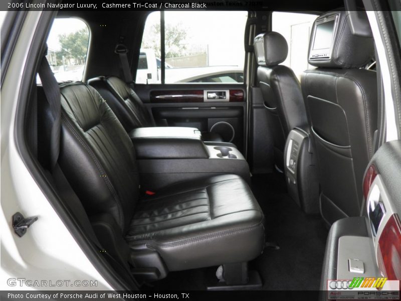 Cashmere Tri-Coat / Charcoal Black 2006 Lincoln Navigator Luxury