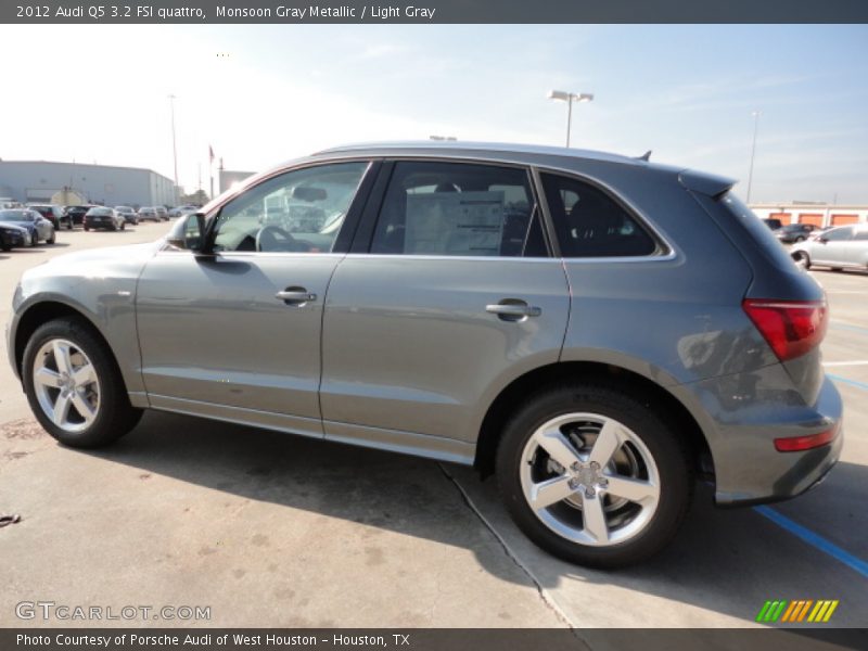 Monsoon Gray Metallic / Light Gray 2012 Audi Q5 3.2 FSI quattro
