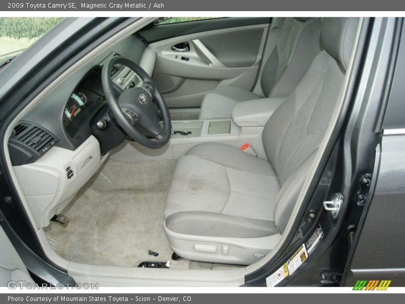 Magnetic Gray Metallic / Ash 2009 Toyota Camry SE