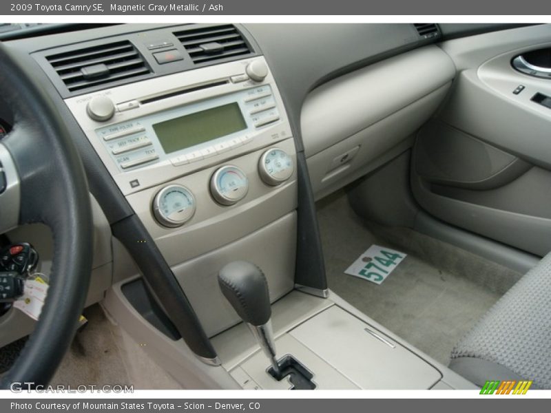 Magnetic Gray Metallic / Ash 2009 Toyota Camry SE