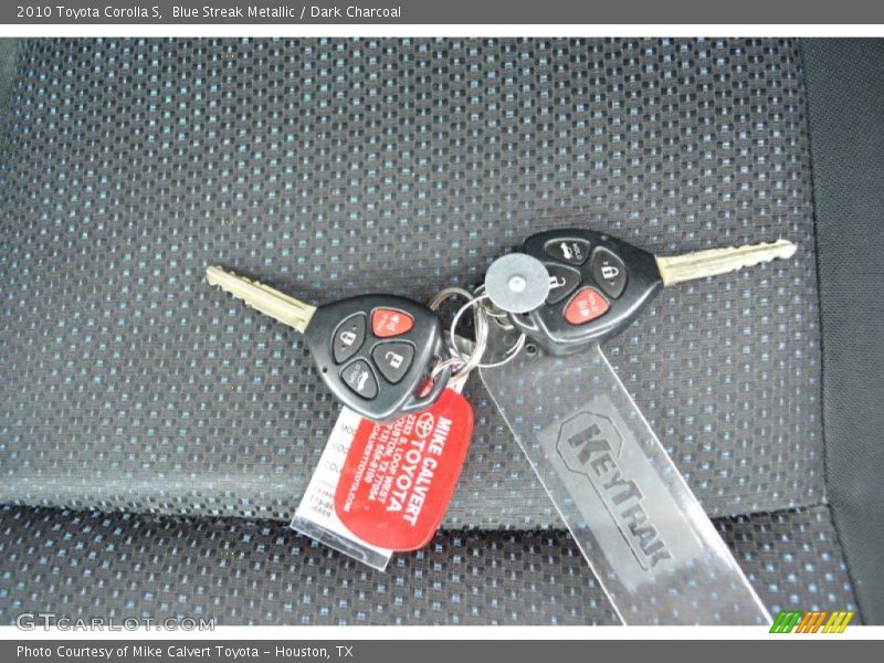 Keys of 2010 Corolla S