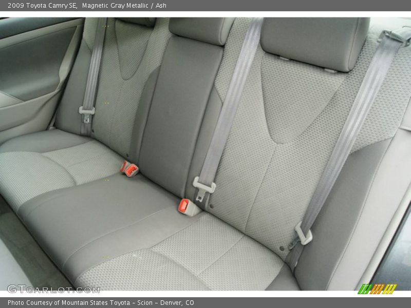 Magnetic Gray Metallic / Ash 2009 Toyota Camry SE