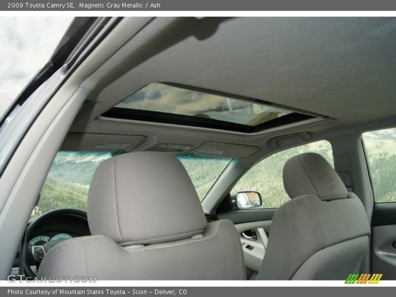 Magnetic Gray Metallic / Ash 2009 Toyota Camry SE