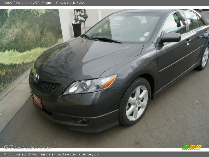 Magnetic Gray Metallic / Ash 2009 Toyota Camry SE