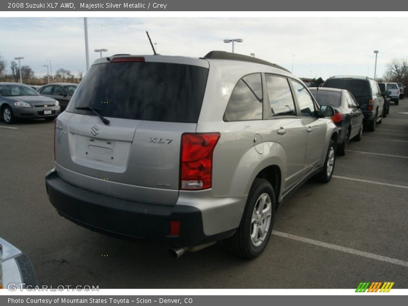 Majestic Silver Metallic / Grey 2008 Suzuki XL7 AWD