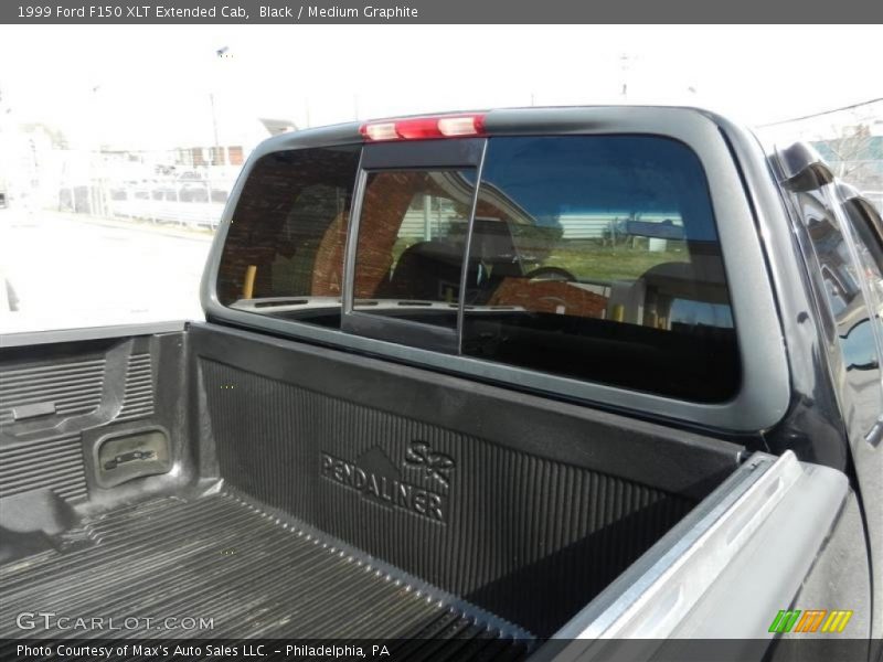 Black / Medium Graphite 1999 Ford F150 XLT Extended Cab
