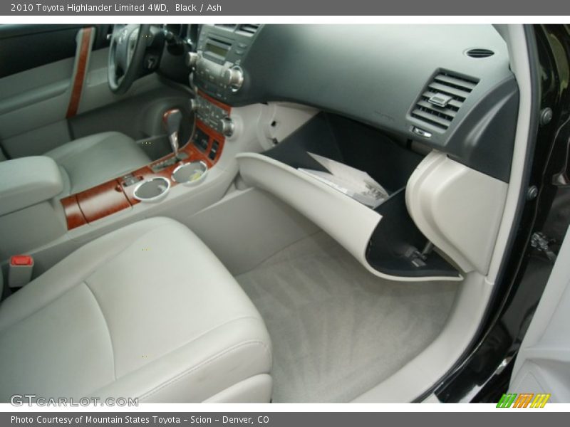 Black / Ash 2010 Toyota Highlander Limited 4WD