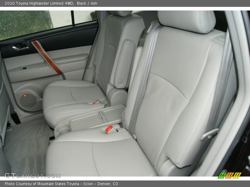 Black / Ash 2010 Toyota Highlander Limited 4WD
