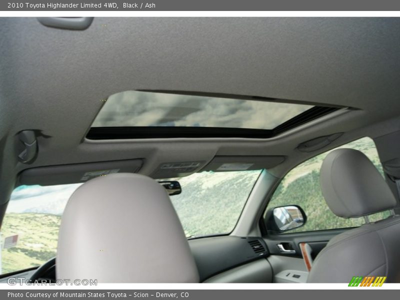 Black / Ash 2010 Toyota Highlander Limited 4WD
