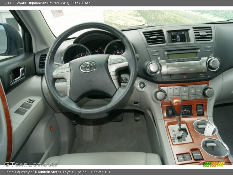 Black / Ash 2010 Toyota Highlander Limited 4WD