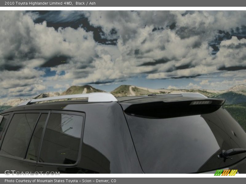 Black / Ash 2010 Toyota Highlander Limited 4WD