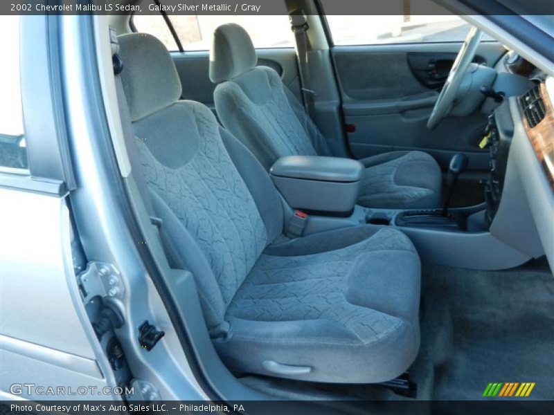 Galaxy Silver Metallic / Gray 2002 Chevrolet Malibu LS Sedan