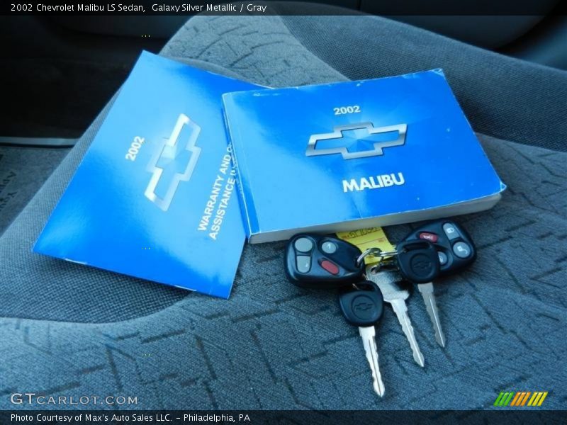 Galaxy Silver Metallic / Gray 2002 Chevrolet Malibu LS Sedan
