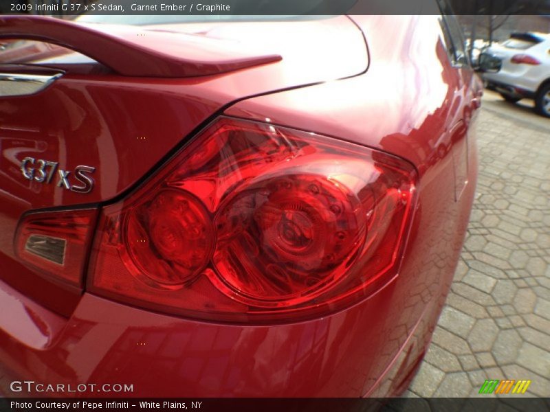 Garnet Ember / Graphite 2009 Infiniti G 37 x S Sedan