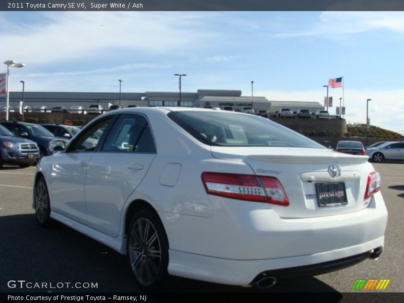 Super White / Ash 2011 Toyota Camry SE V6