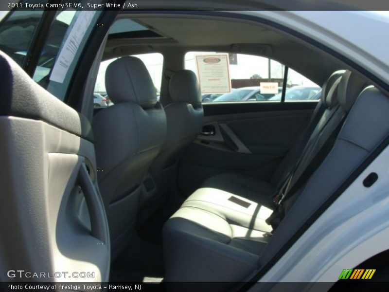 Super White / Ash 2011 Toyota Camry SE V6