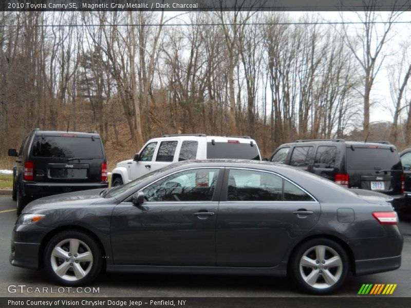 Magnetic Gray Metallic / Dark Charcoal 2010 Toyota Camry SE