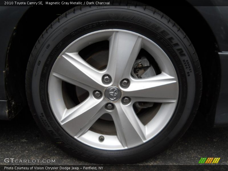 Magnetic Gray Metallic / Dark Charcoal 2010 Toyota Camry SE