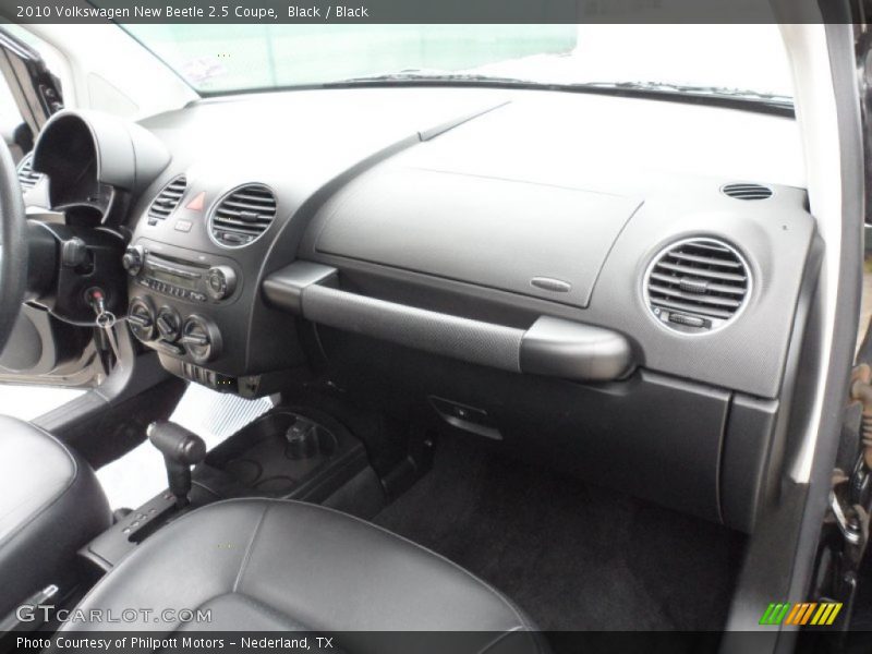 Black / Black 2010 Volkswagen New Beetle 2.5 Coupe