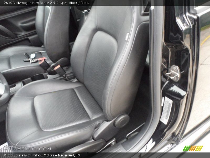 Black / Black 2010 Volkswagen New Beetle 2.5 Coupe