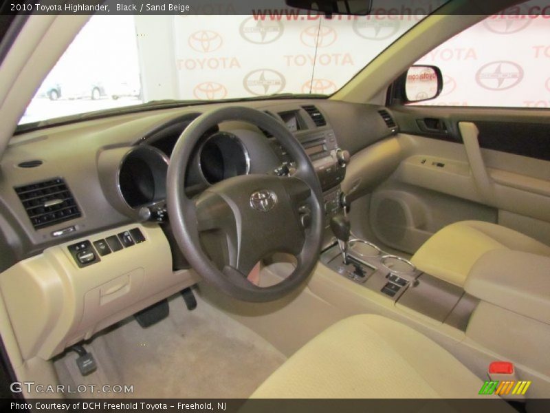 Black / Sand Beige 2010 Toyota Highlander